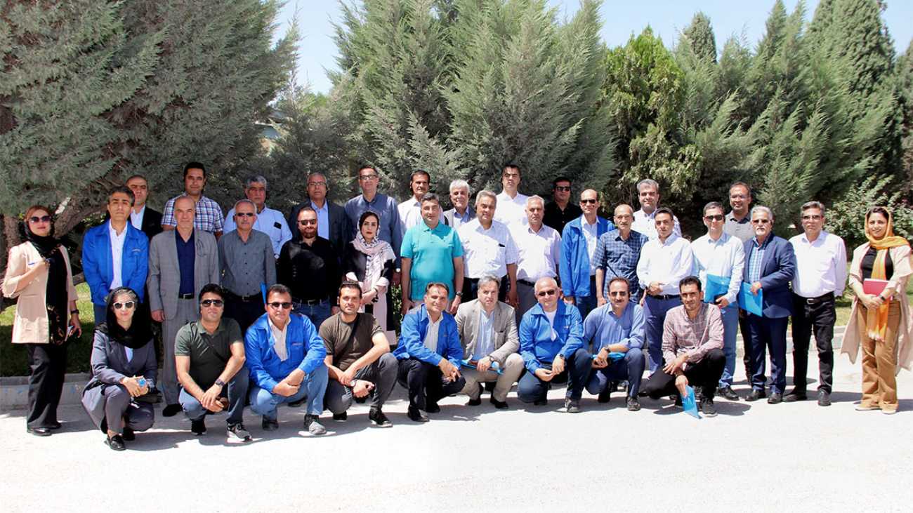 نمایندگان فروش برتر از کارخانه چینی‌کُرد بازدید کردند.