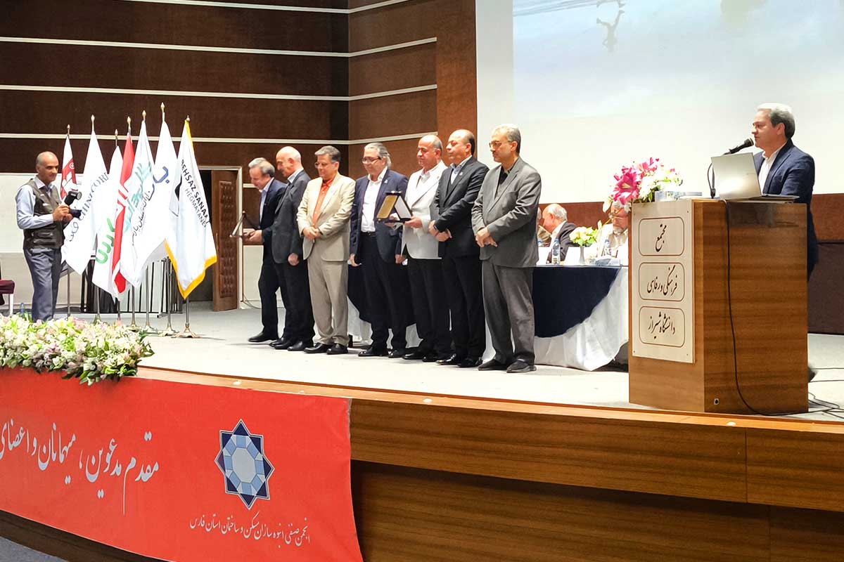 چینی‌کُرد، حامی مجمع سالانه انبوه‌سازان استان فارس